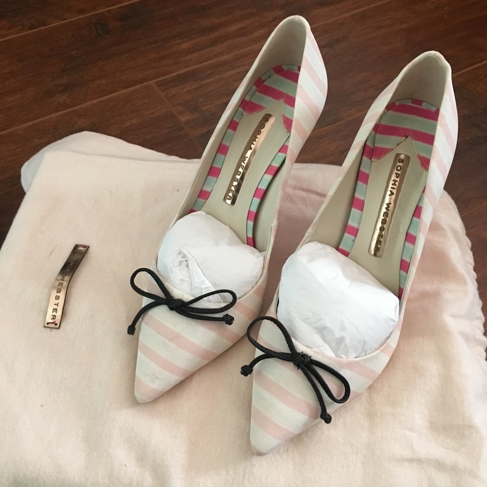 NEW Sophia Webster pink wedge